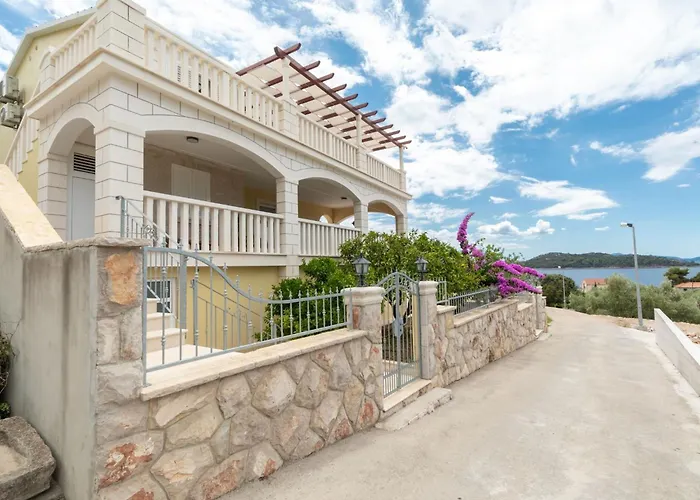 Modern With Pool Villa Blato (Korcula)