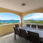 Βίλα Modern With Pool Blato (Korcula)